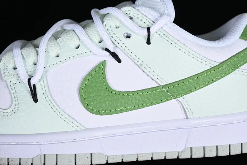 All categories Nk SB Dunk series Nk SB Dunk Low low-top sneakers Nk Dunk Low "Next Nature" refreshing green milk green SB strap low-top casual sneakers D1431-102